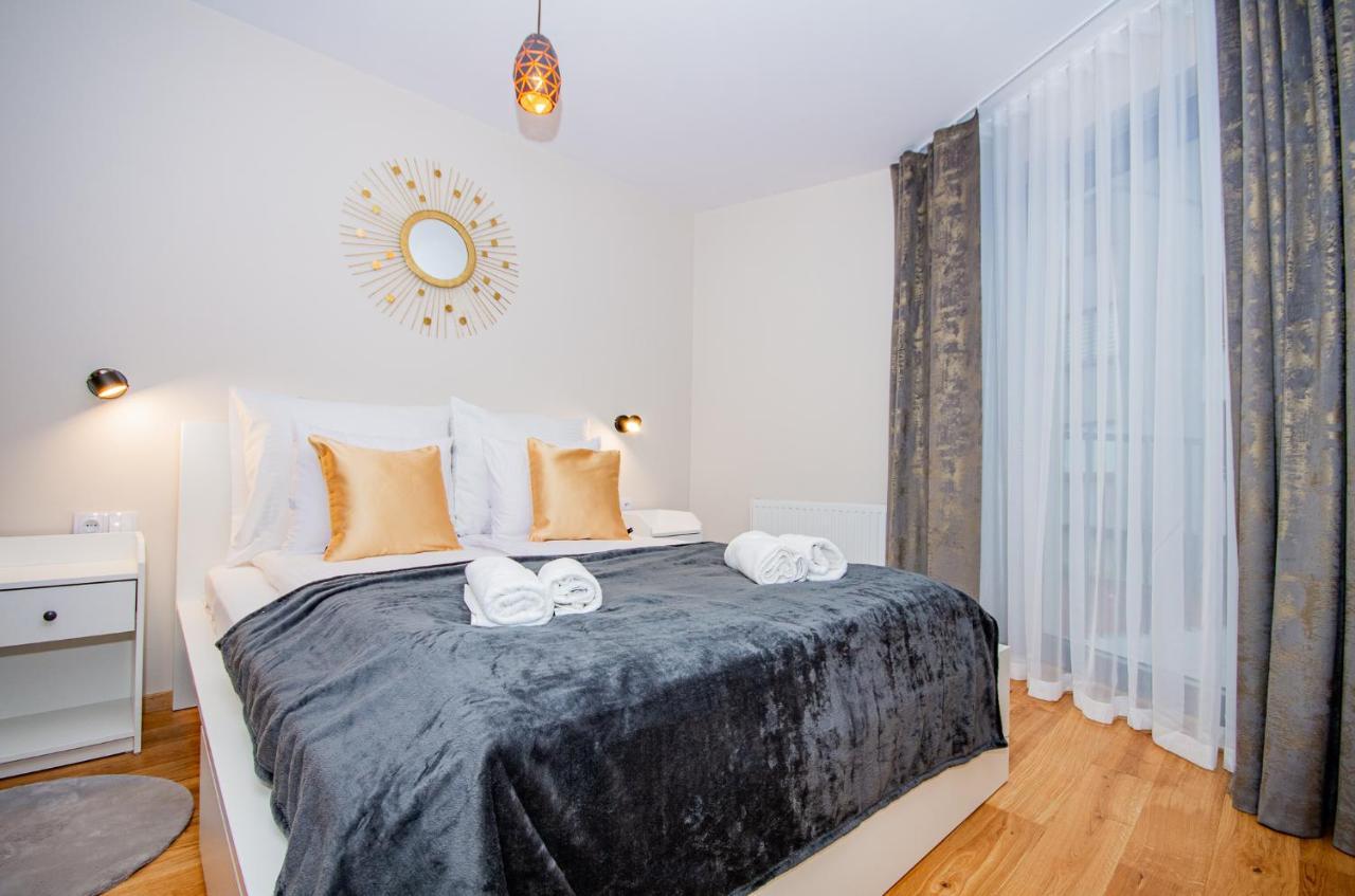 Inpoint Spacious Apartments Near Main Square & Kazimierz District Краков Экстерьер фото