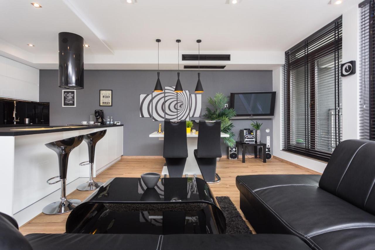 Inpoint Spacious Apartments Near Main Square & Kazimierz District Краков Экстерьер фото